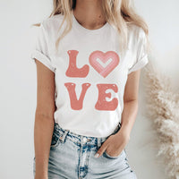 LOVE Retro Valentine Tee – Pink Groovy Heart Graphic T-Shirt – HO110