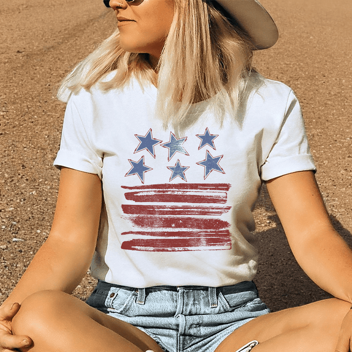 Stars & Stripes Brushstroke Tee – Vintage USA Patriotic Flag Graphic T-Shirt - WE501